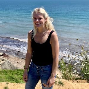 Meet your Posher, Julie